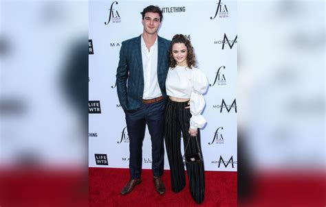 how tall is jacob elordi in feet|Jacob Elordis Height: 23 Photos Of Just How Tall He。